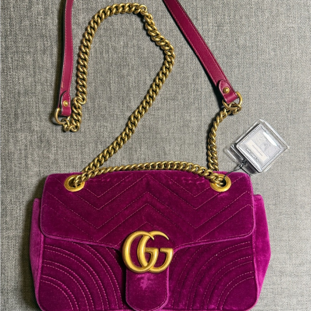 Gucci GG Marmont Velvet Shoulder Bag